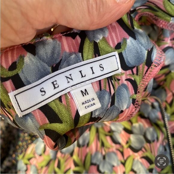 Senlis two- piece floral skirt set size S/M - Picture 3 of 12